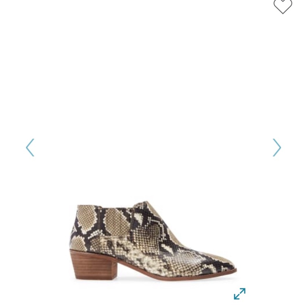 Madewell Sonia leather Chelsea boot- New!